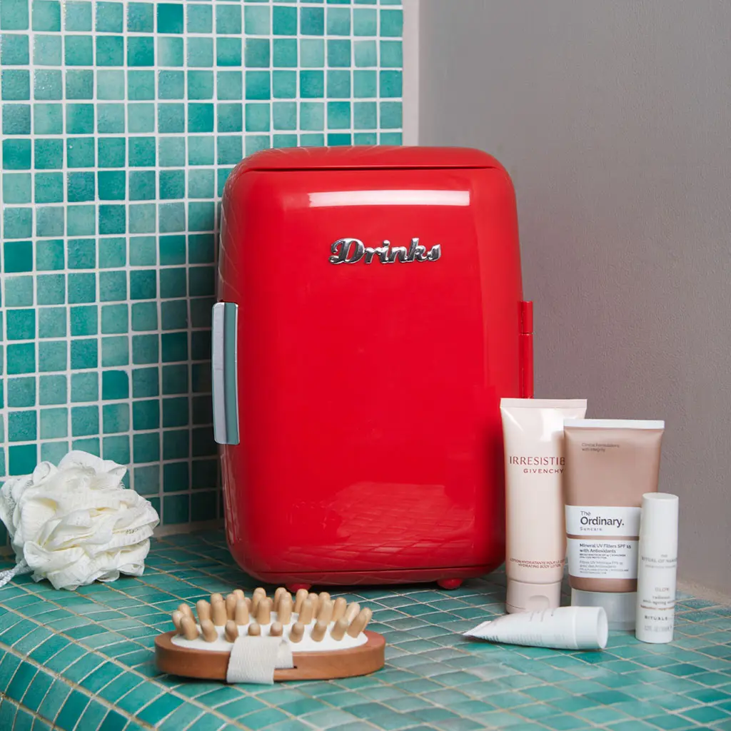 fridge-drinks-red-220v-12v-27298C.webp