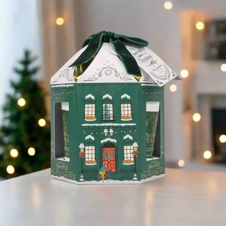 the-somerset-toiletry-co-frosted-spruce-snow-house-festive-pamper-set_8ab8ecfa-b008-4adc-98ca-6a70cf895c86.webp