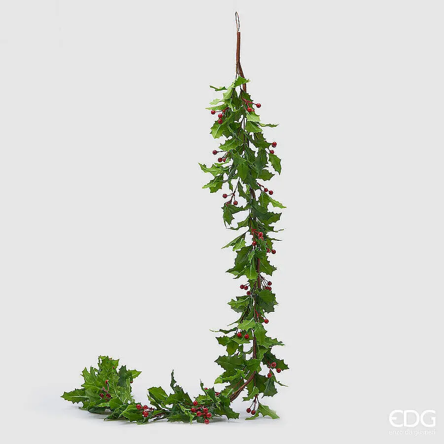 Guirnalda de acebo con bayas 