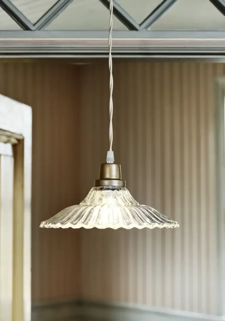 Lámpara colgante Gunilla ancha transparente 