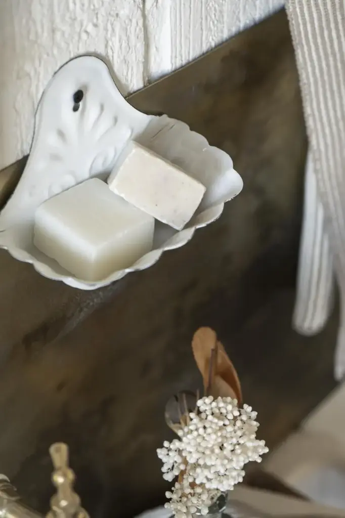 Jabonera pared esmaltada blanca