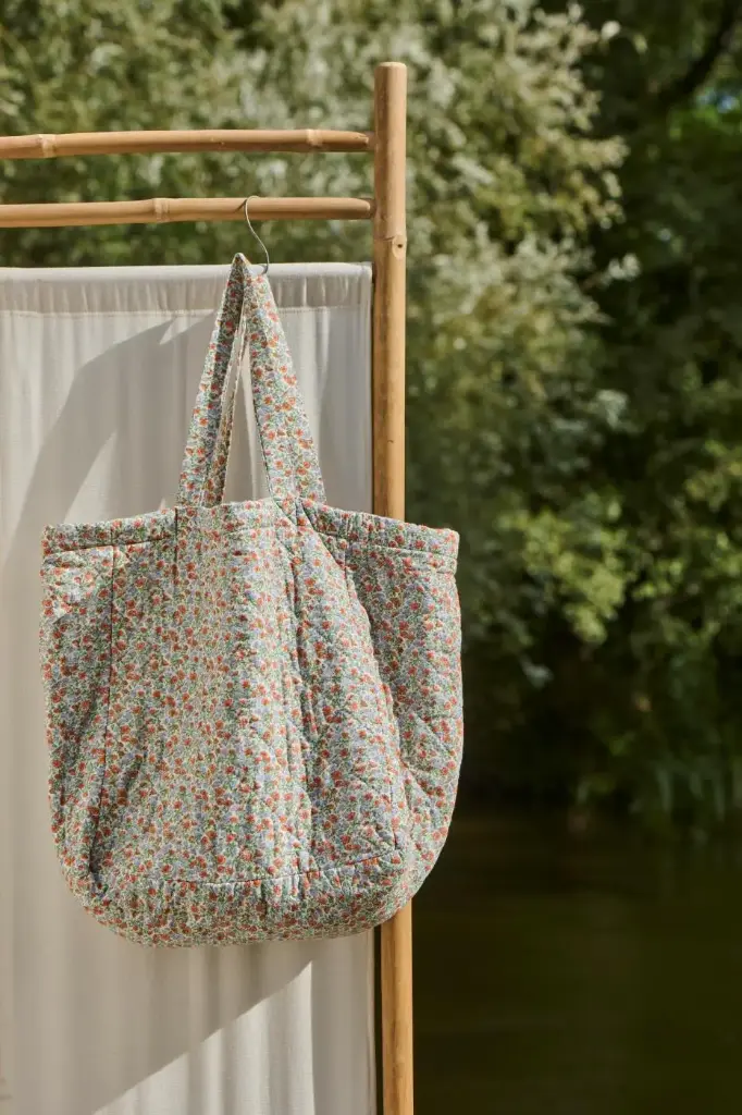 [07897-00] Bolso acolchado con flores en azul claro y teja