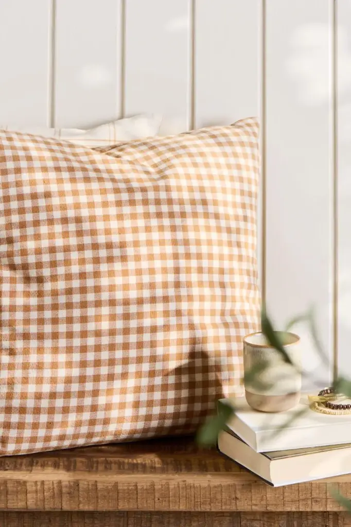 [66138-49] Funda de cojín Luca vichy marrón rústico 